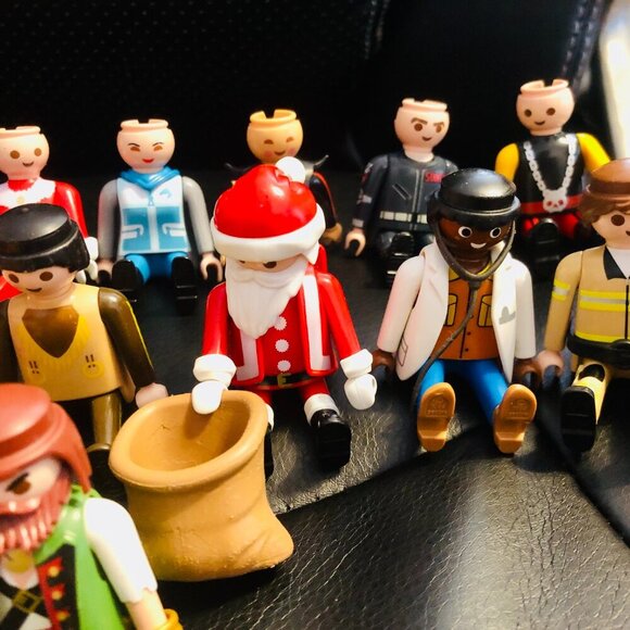 Lot of 32 Playmobil Figures – Adults, Kids, and Bonus Custom Parts – Mix & Match - Picture 4 of 7